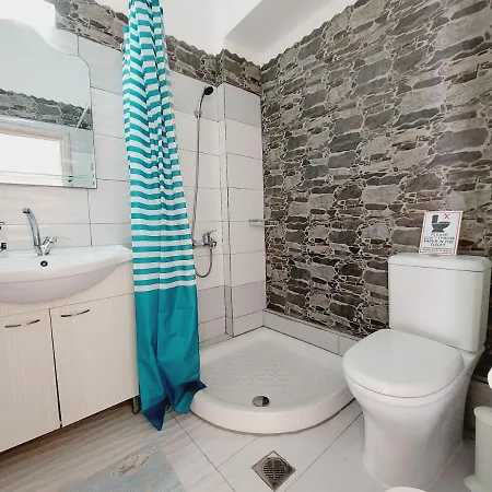 Leta Apartment *