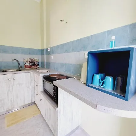 Leta Apartment *
