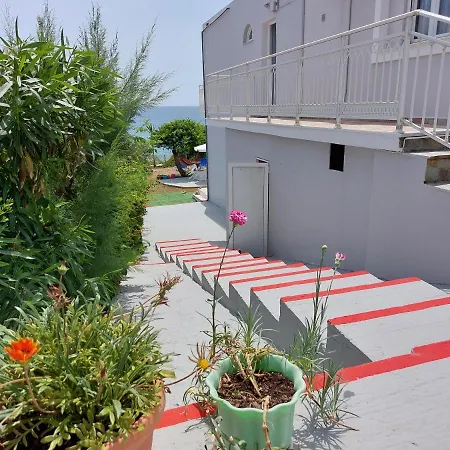 Apartment Leta