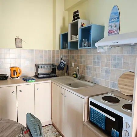 Leta Apartment *
